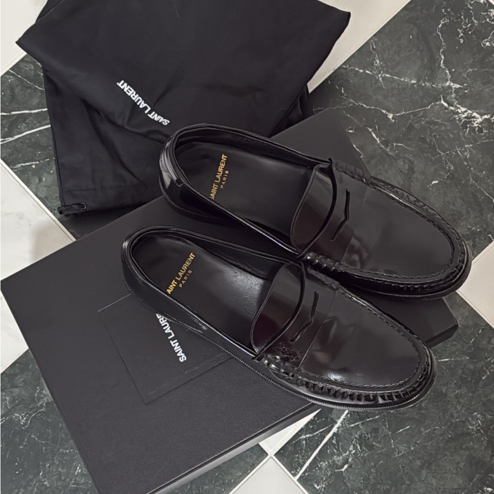 Magnum Black Leather Penny Loafers